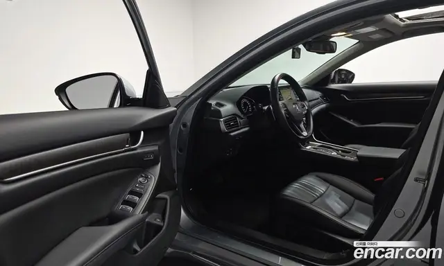 Honda Accord 2019 2.0 автомат (гидро), миниатюра 12