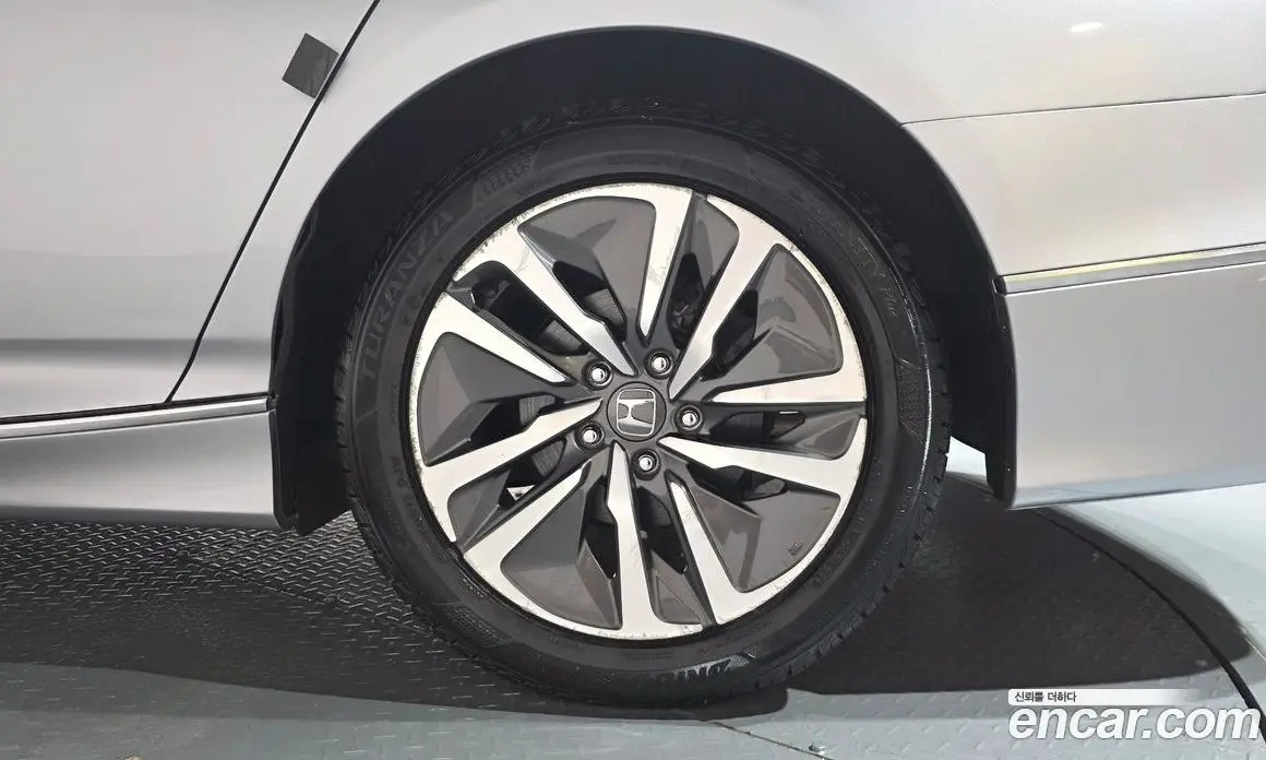 Honda Accord 2019 2.0 автомат (гидро), фото 6