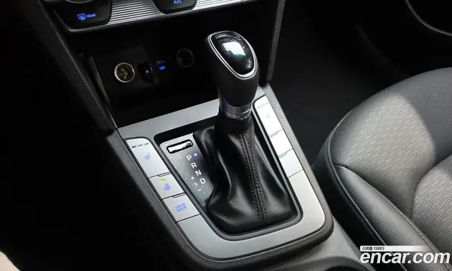 Hyundai Avante 2019 1.6 автомат (гидро), миниатюра 11 Hyundai Avante 2019 1.6 автомат (гидро), миниатюра 11