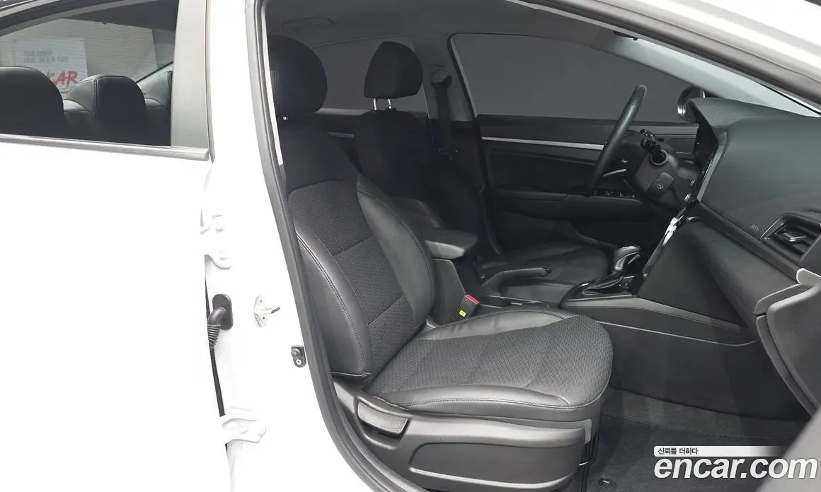 Hyundai Avante 2019 1.6 автомат (гидро), фото 17 Hyundai Avante 2019 1.6 автомат (гидро), фото 17