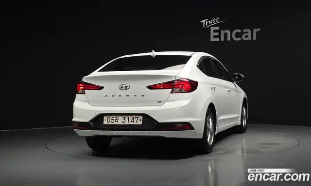 Hyundai Avante 2019 1.6 автомат (гидро), миниатюра 3 Hyundai Avante 2019 1.6 автомат (гидро), миниатюра 3
