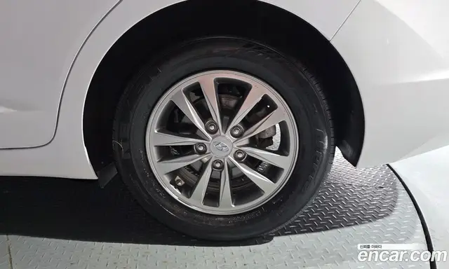 Hyundai Avante 2019 1.6 автомат (гидро), миниатюра 6 Hyundai Avante 2019 1.6 автомат (гидро), миниатюра 6
