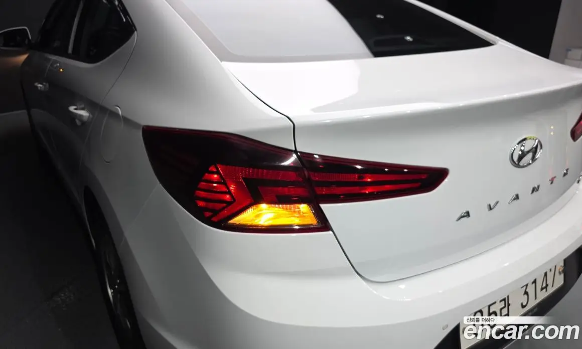 Hyundai Avante 2019 1.6 автомат (гидро), фото 8 Hyundai Avante 2019 1.6 автомат (гидро), фото 8