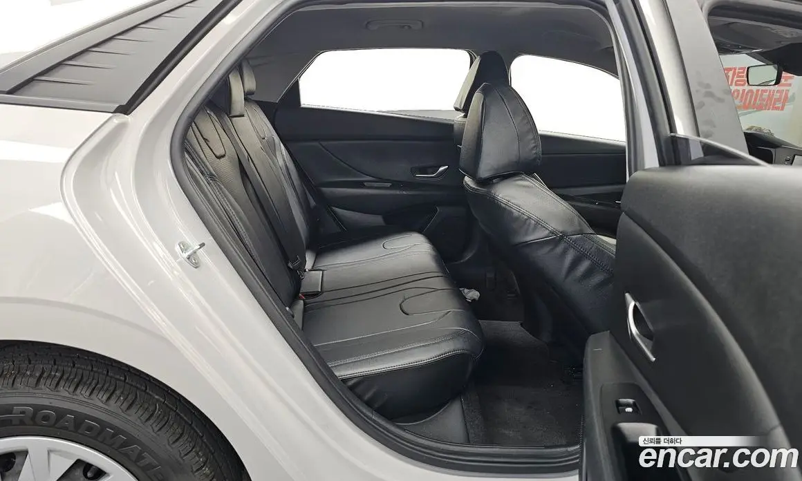 Hyundai Avante 2020 1.6 автомат (гидро), фото 18