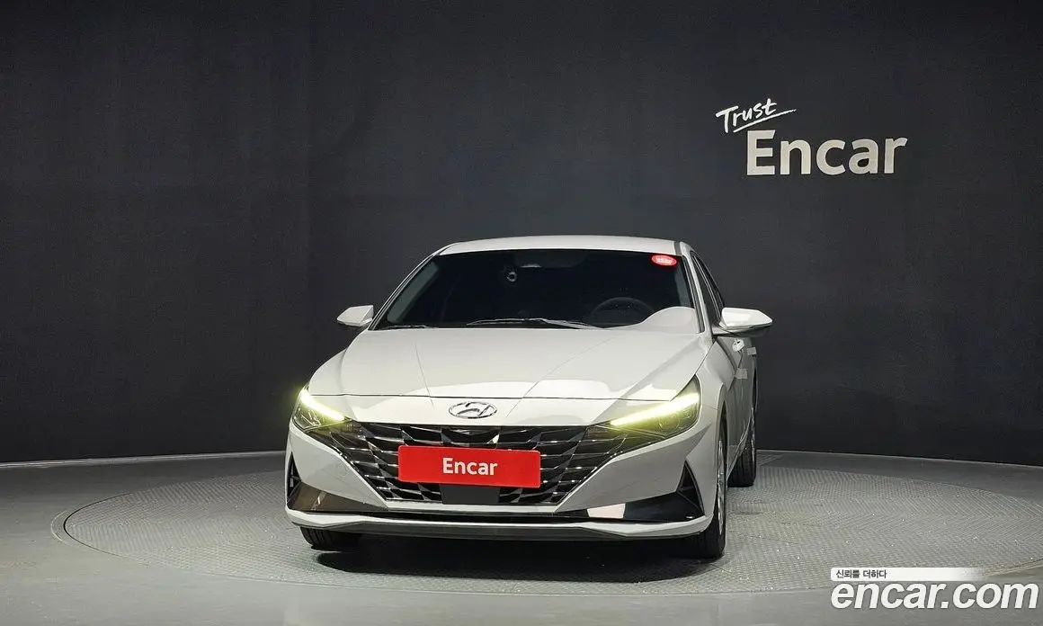 Hyundai Avante 2020 1.6 автомат (гидро), фото 3