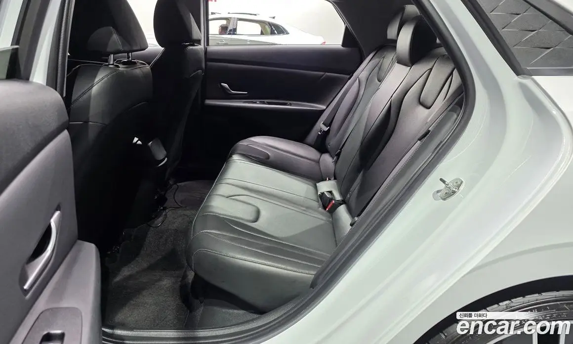 Hyundai Avante 2024 1.6 автомат (гидро), фото 17 Hyundai Avante 2024 1.6 автомат (гидро), фото 17