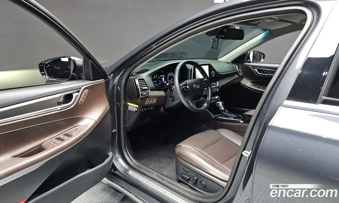 Hyundai Grandeur 2017 2.4 автомат (гидро), фото 13 Hyundai Grandeur 2017 2.4 автомат (гидро), фото 13