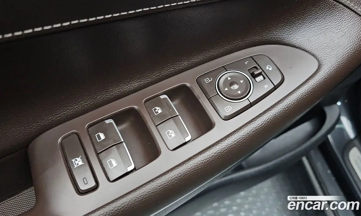 Hyundai Grandeur 2017 2.4 автомат (гидро), фото 19 Hyundai Grandeur 2017 2.4 автомат (гидро), фото 19