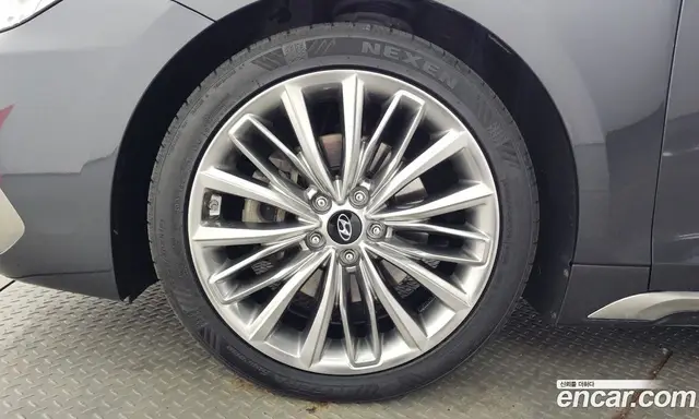 Hyundai Grandeur 2017 2.4 автомат (гидро), миниатюра 5 Hyundai Grandeur 2017 2.4 автомат (гидро), миниатюра 5