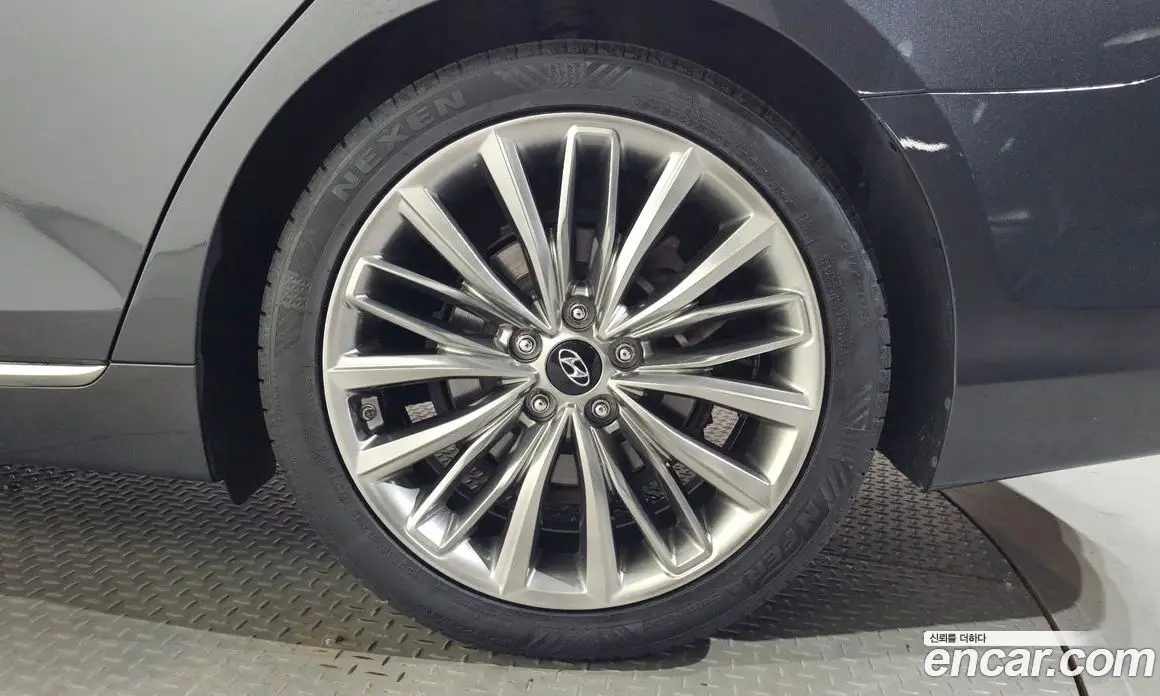 Hyundai Grandeur 2017 2.4 автомат (гидро), фото 7 Hyundai Grandeur 2017 2.4 автомат (гидро), фото 7
