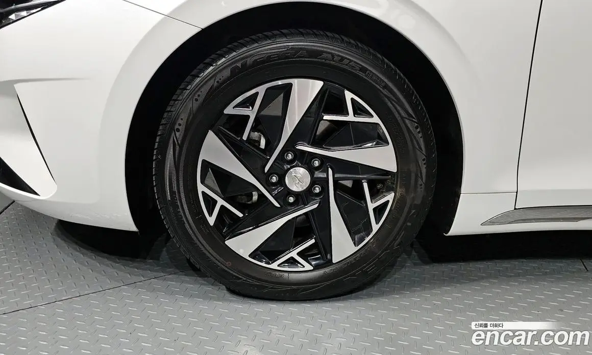 Hyundai Grandeur 2022 2.4 автомат (гидро), фото 5 Hyundai Grandeur 2022 2.4 автомат (гидро), фото 5
