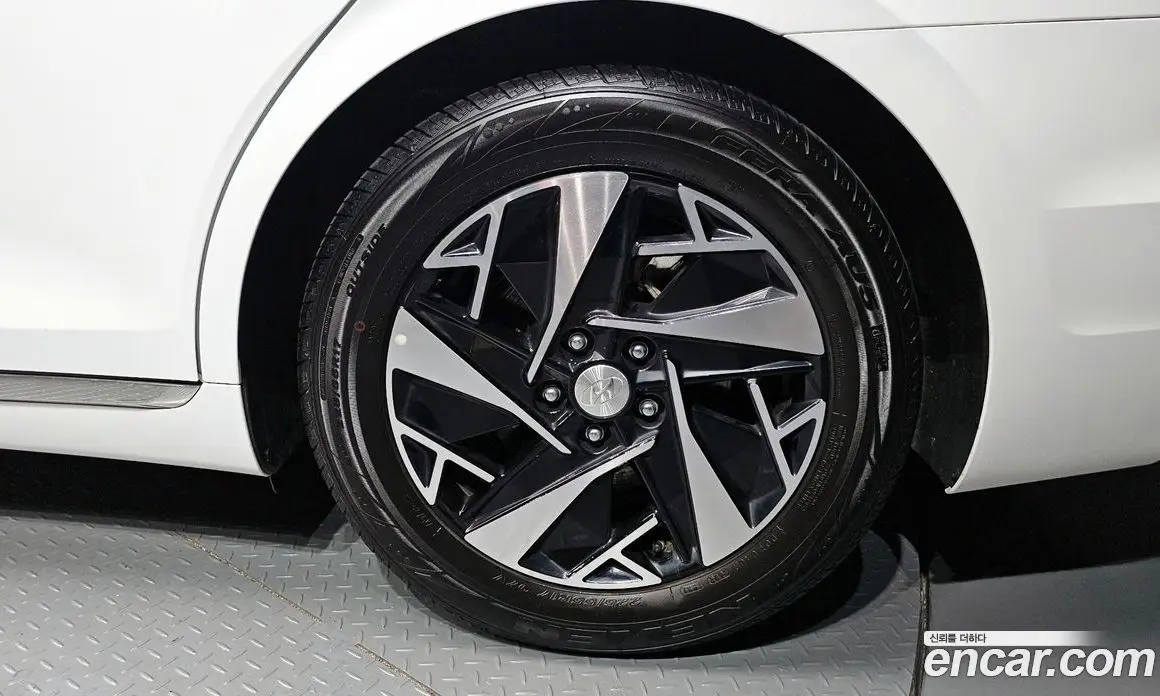 Hyundai Grandeur 2022 2.4 автомат (гидро), фото 7 Hyundai Grandeur 2022 2.4 автомат (гидро), фото 7