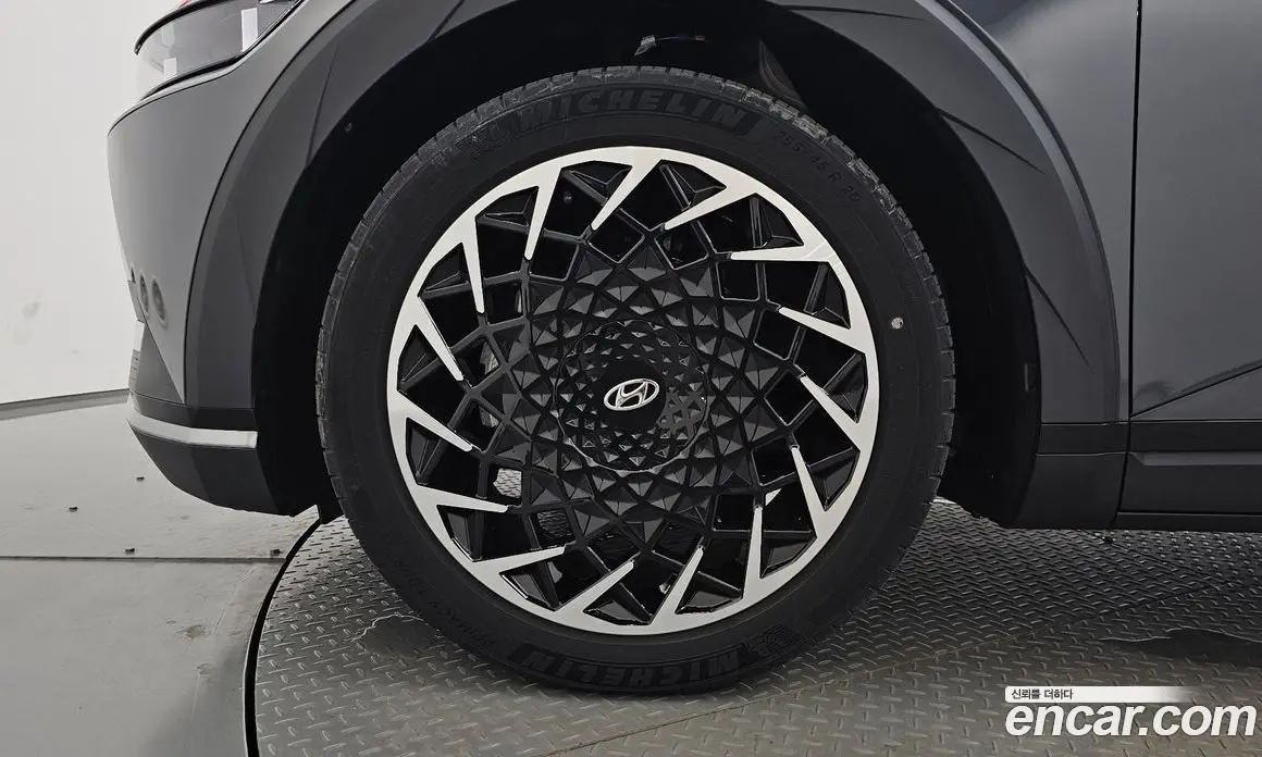 Hyundai Ioniq 5 2023 0.1 автомат (гидро), фото 4 Hyundai Ioniq 5 2023 0.1 автомат (гидро), фото 4