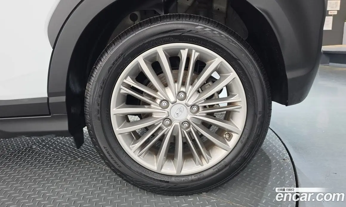 Hyundai Kona 2018 1.6 автомат (гидро), фото 7 Hyundai Kona 2018 1.6 автомат (гидро), фото 7
