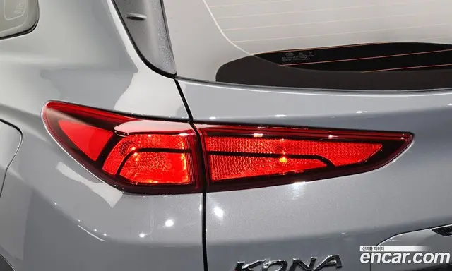 Hyundai Kona 2022 1.6 автомат (гидро), миниатюра 9