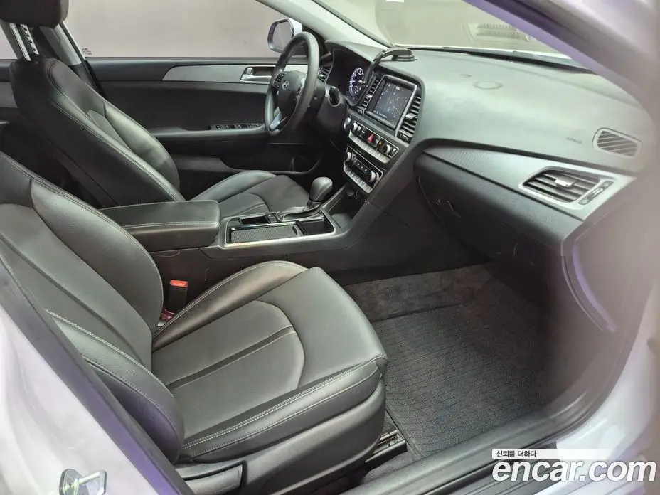 Hyundai Sonata 2017 2.0 автомат (гидро), фото 6