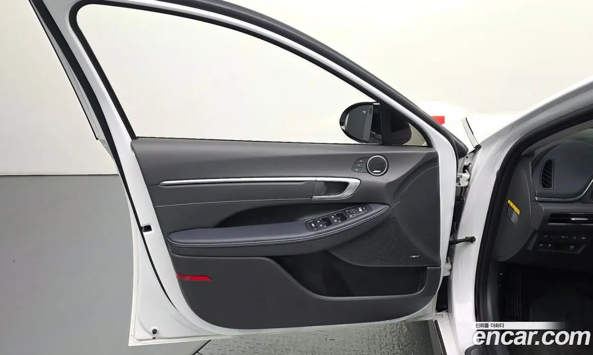 Hyundai Sonata 2019 2.0 автомат (гидро), фото 14