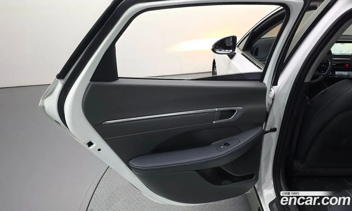 Hyundai Sonata 2019 2.0 автомат (гидро), фото 15