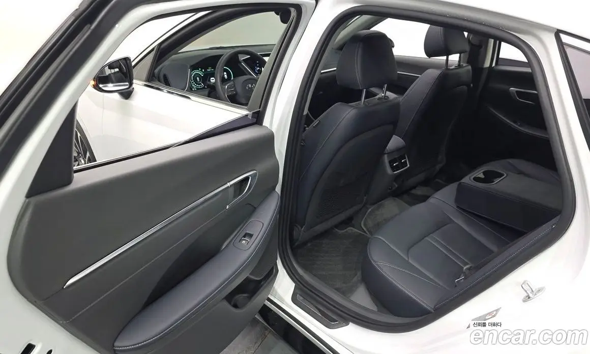 Hyundai Sonata 2019 2.0 автомат (гидро), фото 20