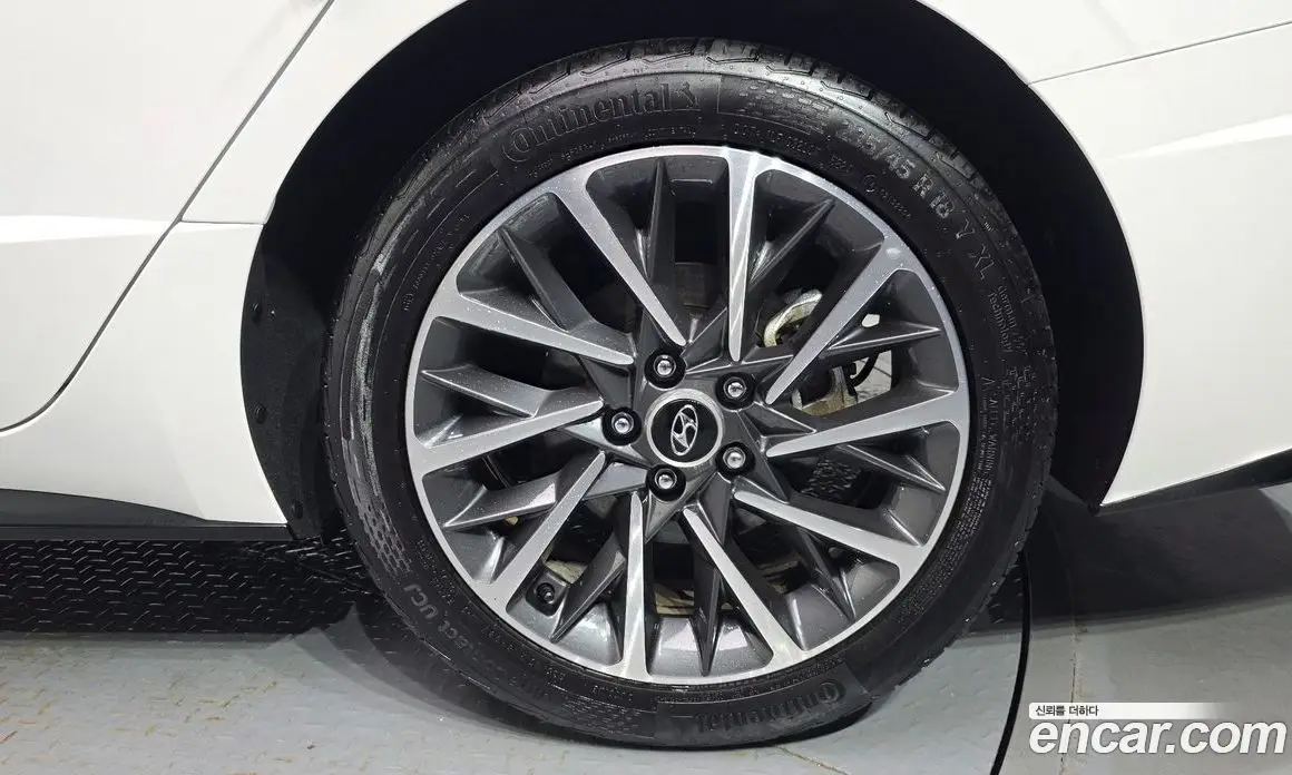 Hyundai Sonata 2019 2.0 автомат (гидро), фото 7