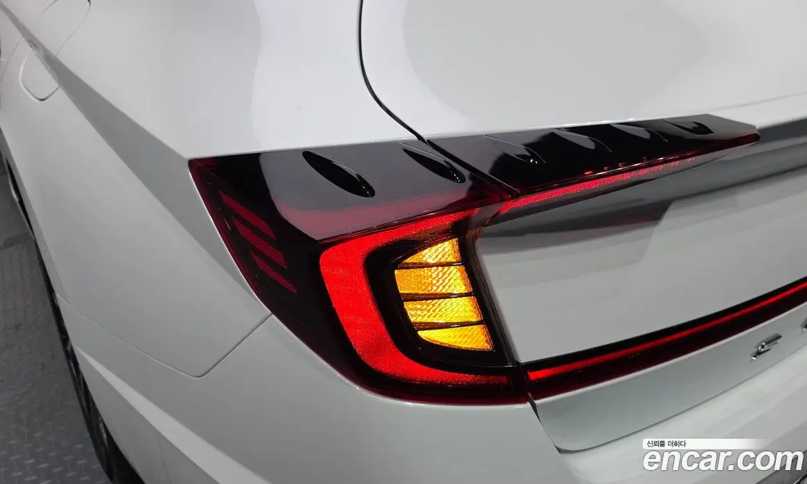 Hyundai Sonata 2019 2.0 автомат (гидро), фото 9
