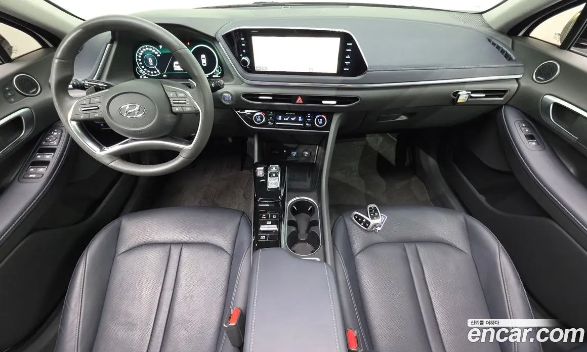 Hyundai Sonata 2019 2.0 автомат (гидро), фото 10