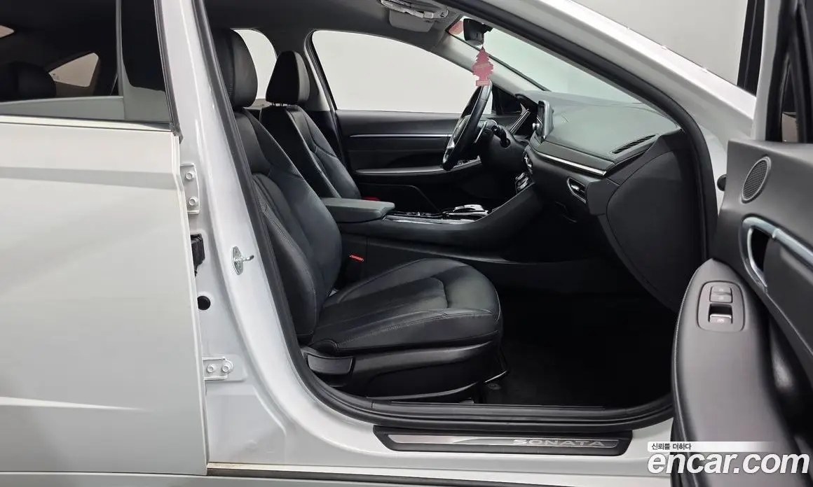 Hyundai Sonata 2021 2.0 автомат (гидро), фото 15