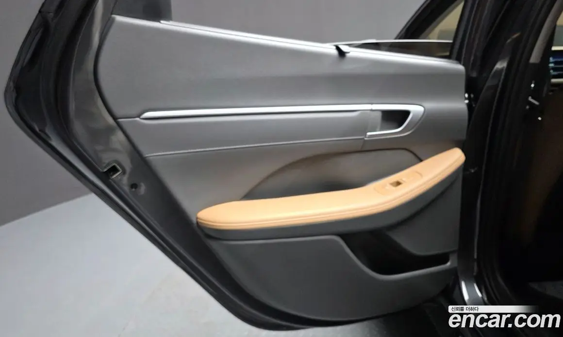Hyundai Sonata 2025 1.6 автомат (гидро), фото 15