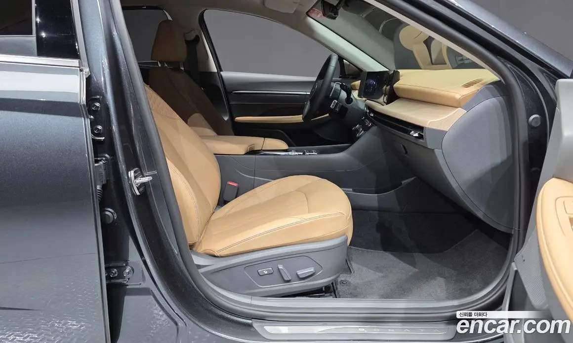 Hyundai Sonata 2025 1.6 автомат (гидро), фото 16