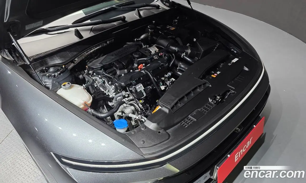 Hyundai Sonata 2025 1.6 автомат (гидро), фото 6