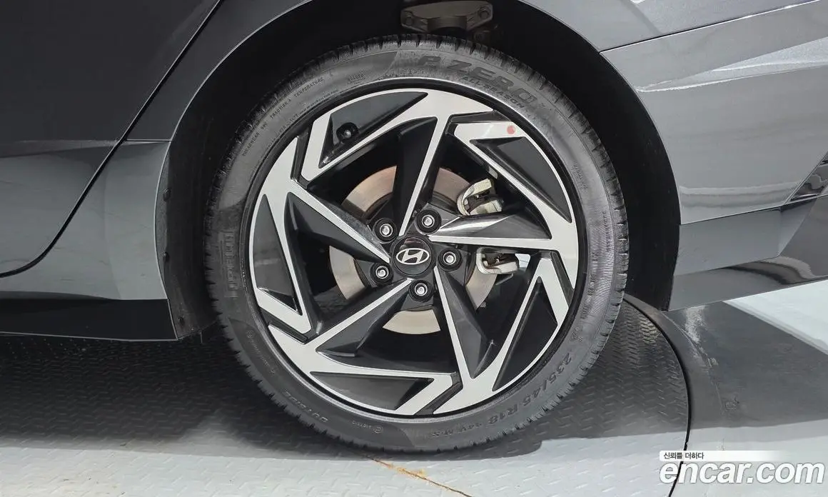 Hyundai Sonata 2025 1.6 автомат (гидро), фото 7