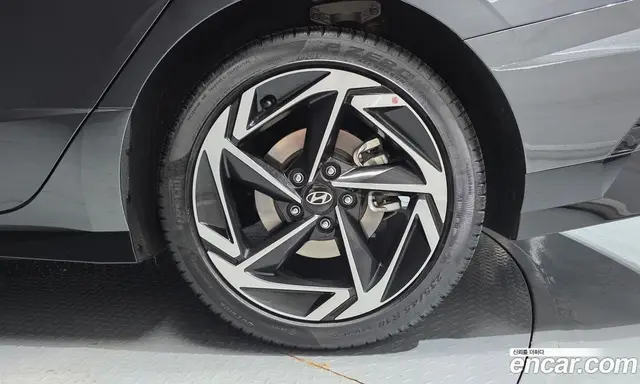 Hyundai Sonata 2025 1.6 автомат (гидро), миниатюра 7