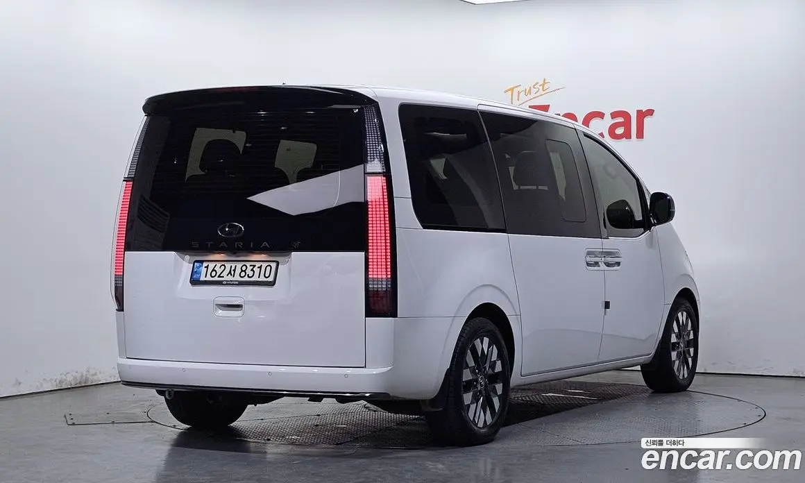 Hyundai Staria 2022 2.2 автомат (гидро), фото 2 Hyundai Staria 2022 2.2 автомат (гидро), фото 2