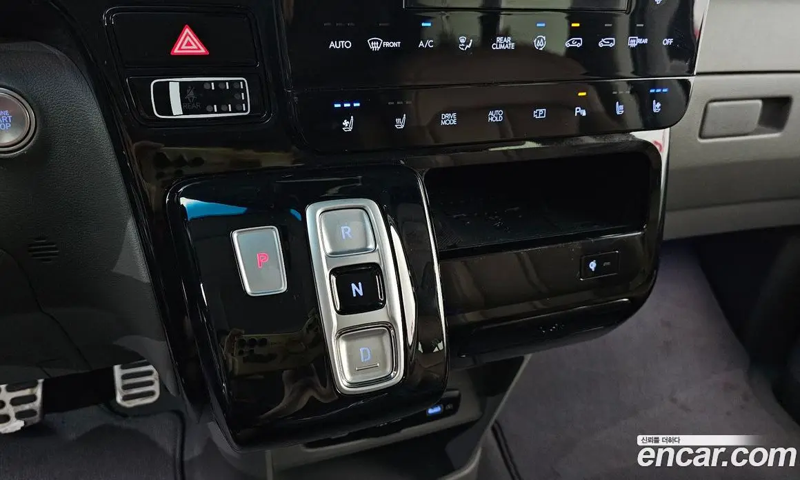 Hyundai Staria 2022 2.2 автомат (гидро), фото 12 Hyundai Staria 2022 2.2 автомат (гидро), фото 12