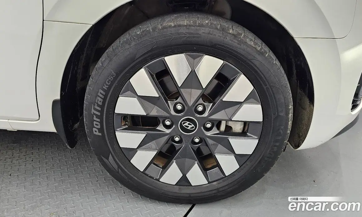 Hyundai Staria 2022 2.2 автомат (гидро), фото 7 Hyundai Staria 2022 2.2 автомат (гидро), фото 7
