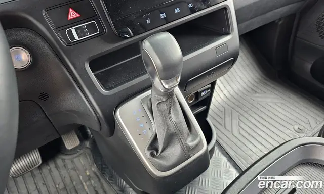 Hyundai Staria 2024 2.2 автомат (гидро), миниатюра 12