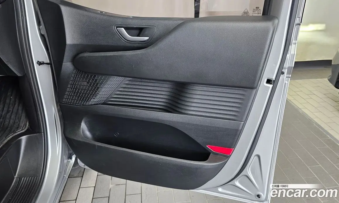 Hyundai Staria 2024 2.2 автомат (гидро), фото 15