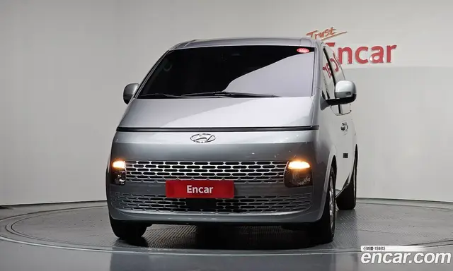 Hyundai Staria 2024 2.2 автомат (гидро), миниатюра 3