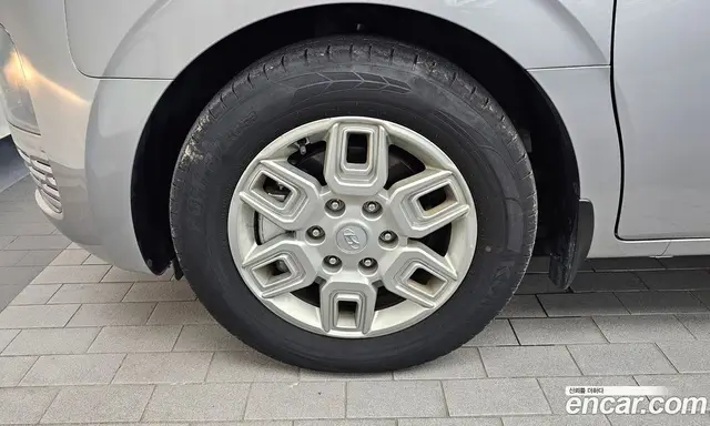 Hyundai Staria 2024 2.2 автомат (гидро), миниатюра 5