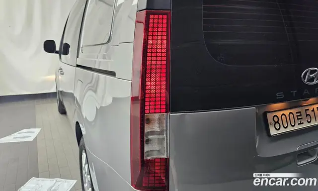 Hyundai Staria 2024 2.2 автомат (гидро), миниатюра 9
