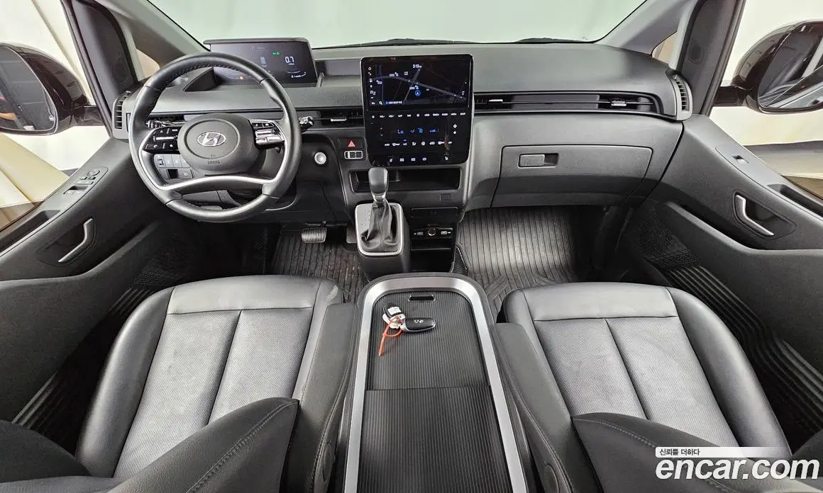 Hyundai Staria 2024 2.2 автомат (гидро), фото 10