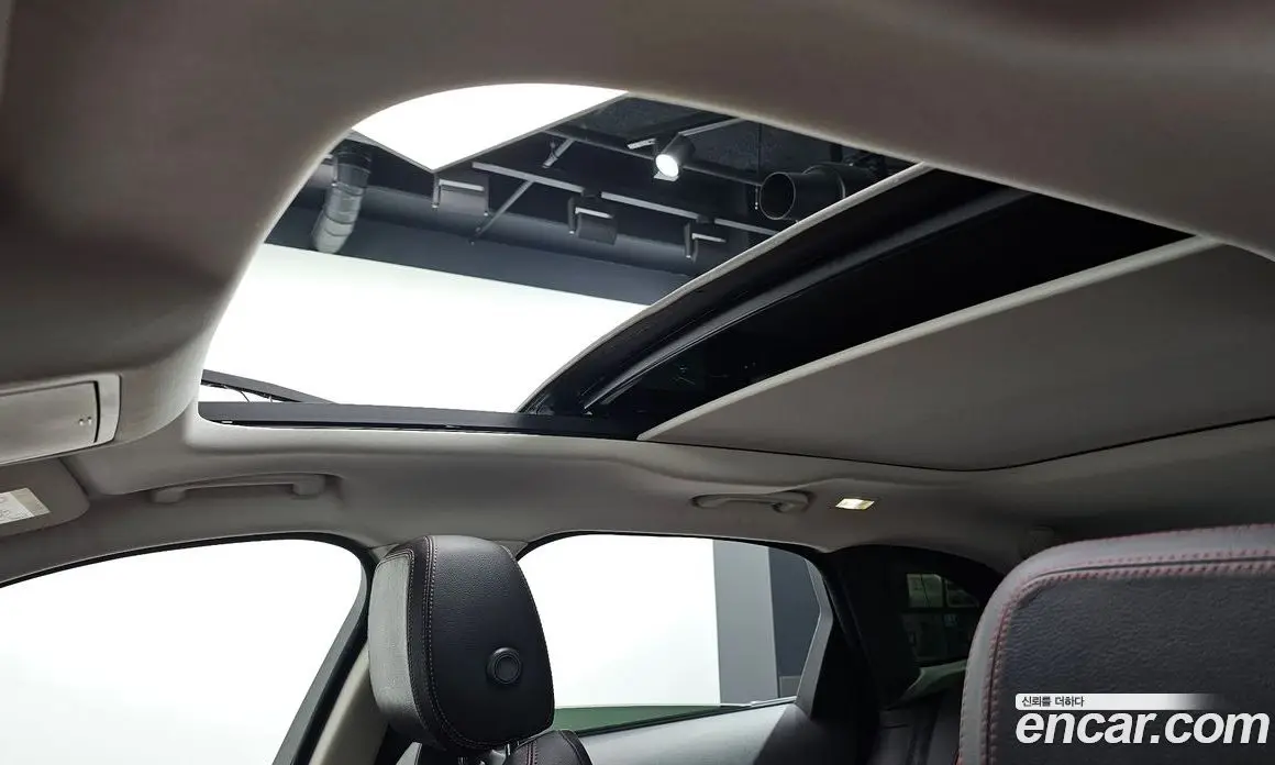 Jaguar F-Pace 2017 2.0 автомат (гидро), фото 19 Jaguar F-Pace 2017 2.0 автомат (гидро), фото 19