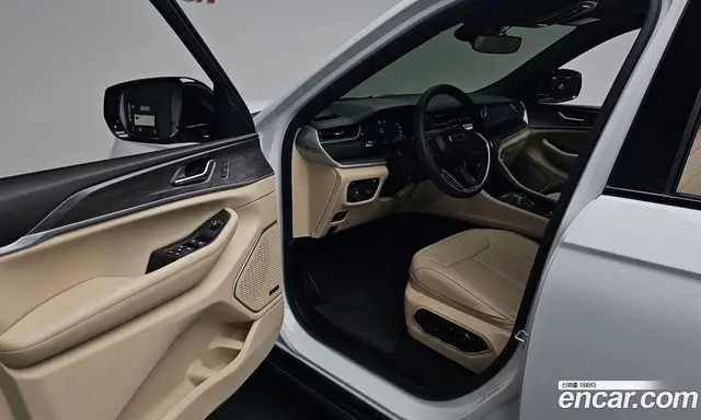 Jeep Cherokee 2023 2.0 автомат (гидро), миниатюра 12