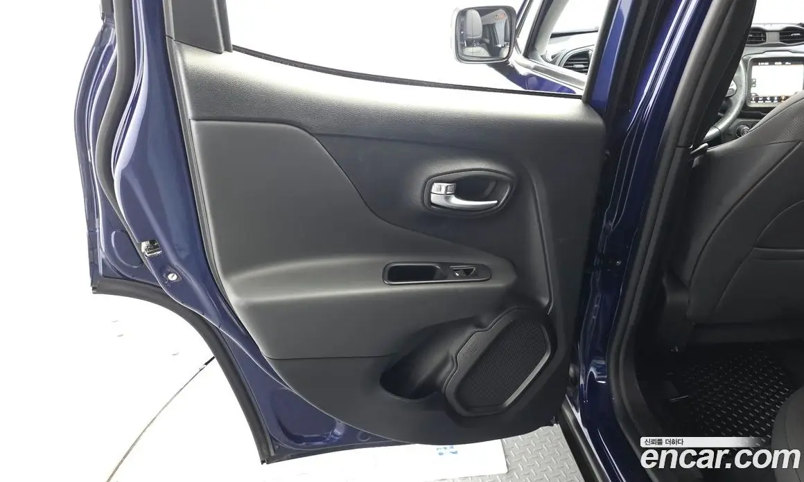 Jeep Renegade 2020 2.4 автомат (гидро), фото 15 Jeep Renegade 2020 2.4 автомат (гидро), фото 15