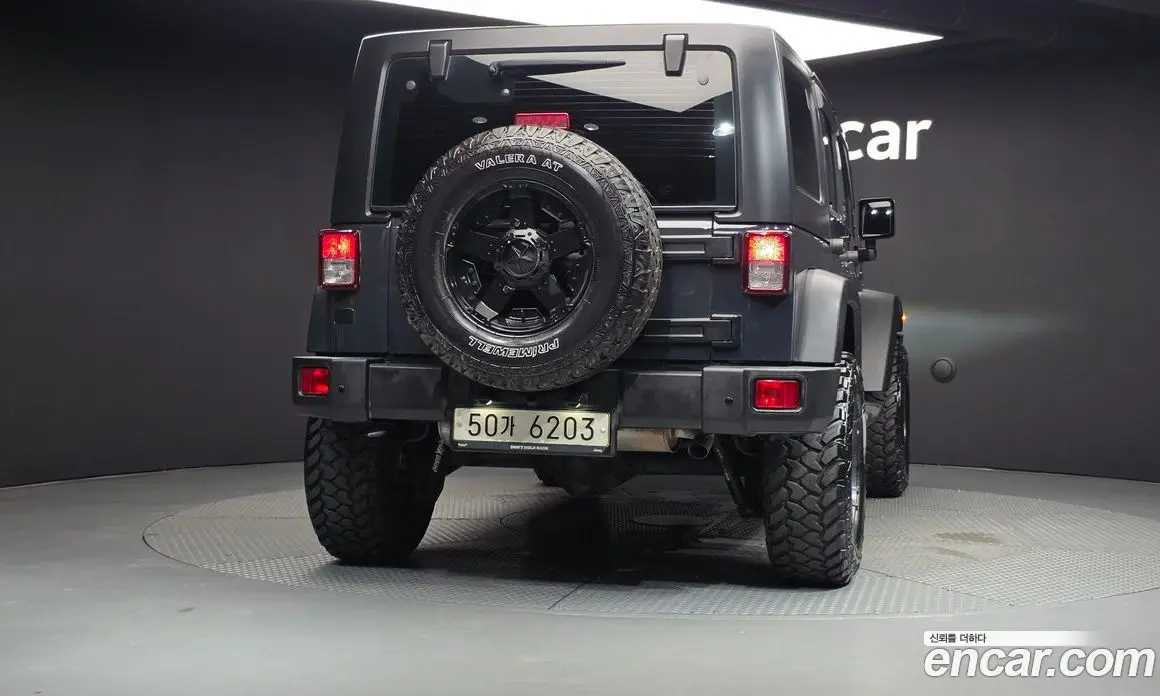 Jeep Wrangler 2017 3.6 автомат (гидро), фото 4