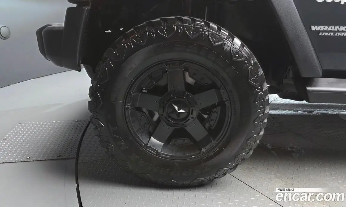 Jeep Wrangler 2017 3.6 автомат (гидро), фото 5