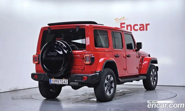Jeep Wrangler 2023 2.0 автомат (гидро), миниатюра 2