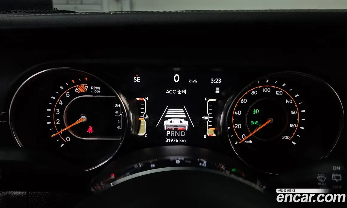 Jeep Wrangler 2023 2.0 автомат (гидро), фото 11