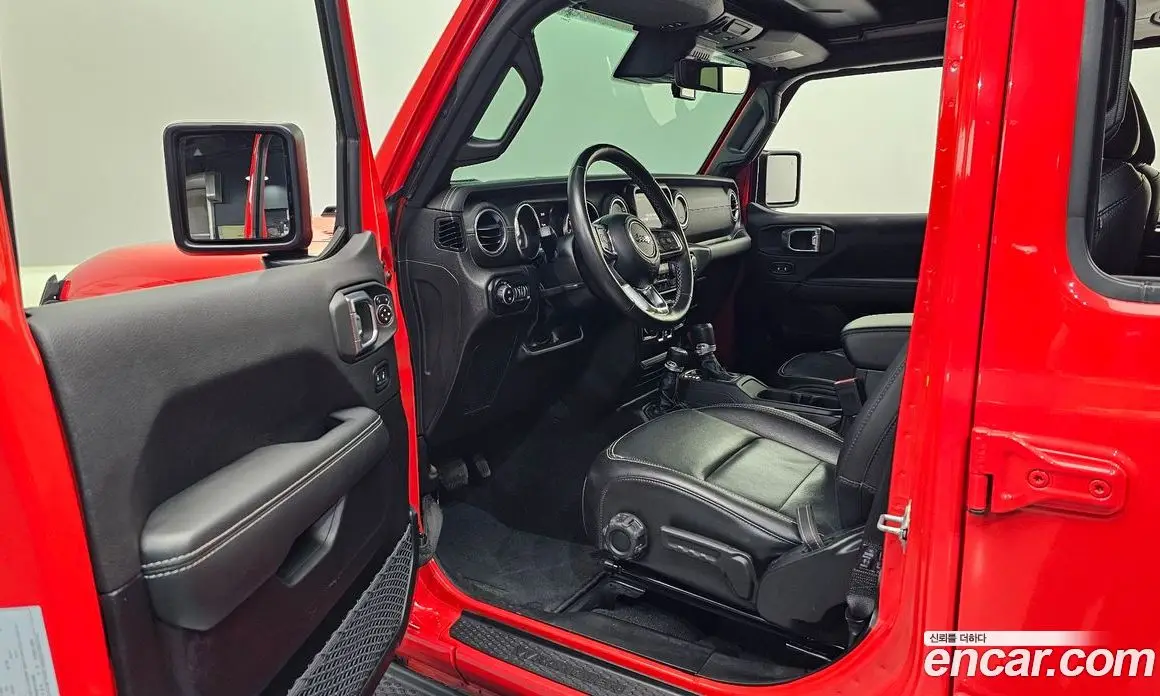 Jeep Wrangler 2023 2.0 автомат (гидро), фото 13