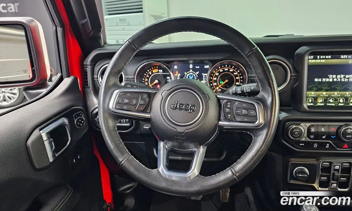 Jeep Wrangler 2023 2.0 автомат (гидро), фото 19